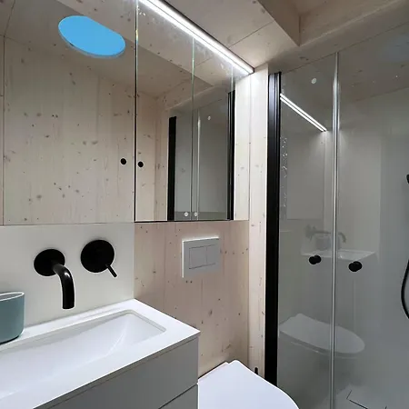 Casa vacanze Stylish Tiny House In An Urban Oasis Praga