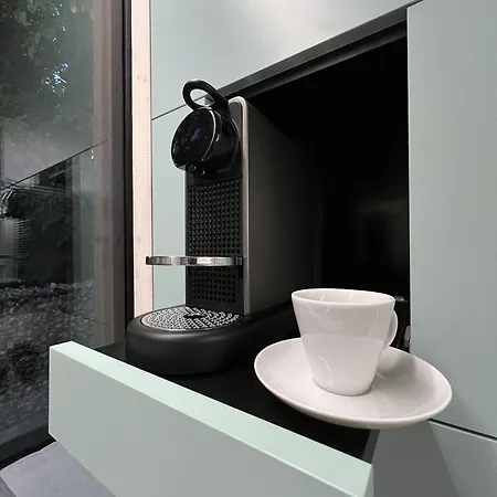 Casa vacanze Stylish Tiny House In An Urban Oasis Praga