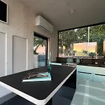 Ferienhaus Stylish Tiny House In An Urban Oasis