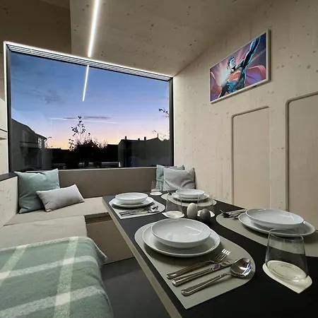 Stylish Tiny House In An Urban Oasis Nyaraló
